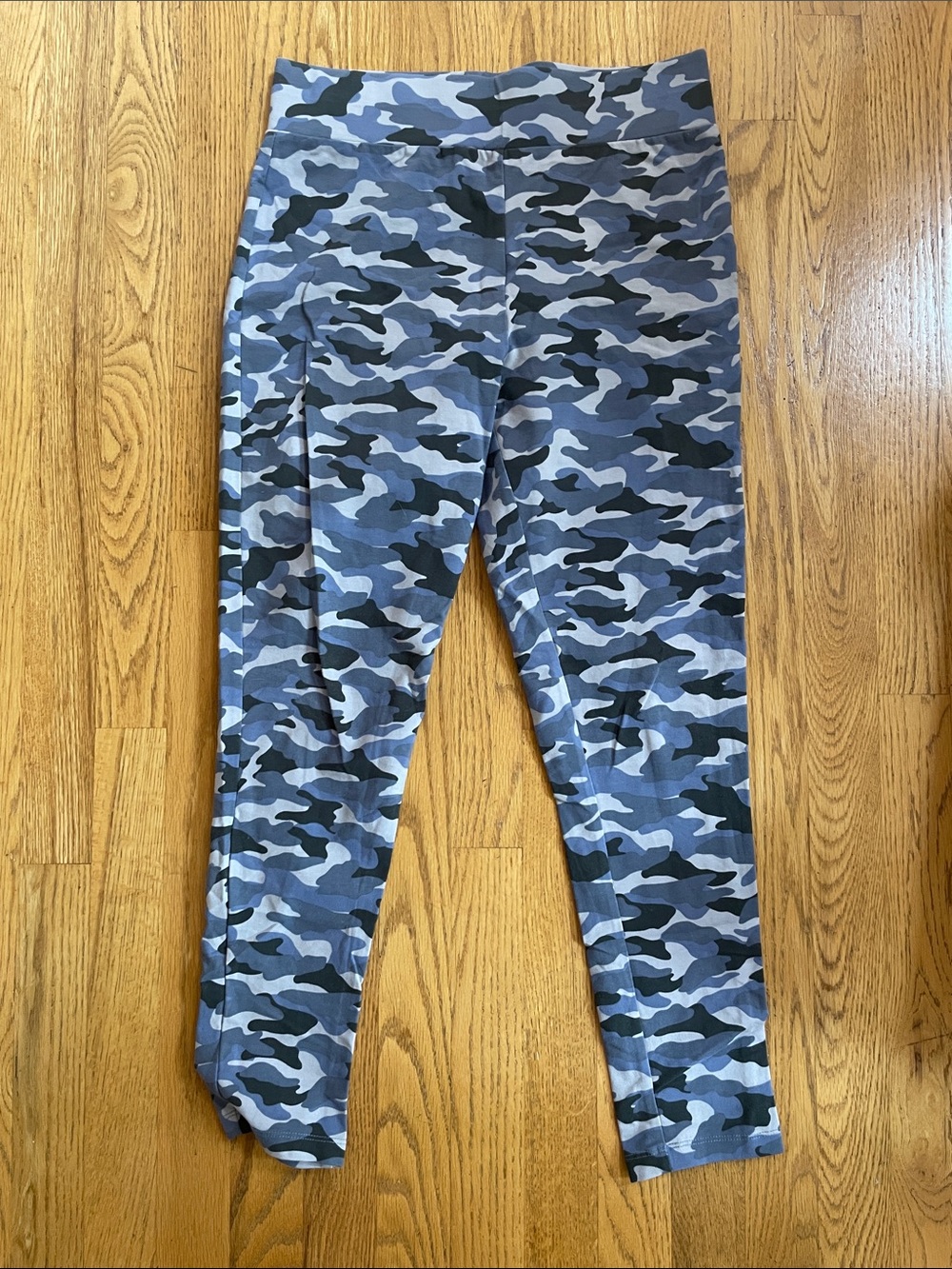 LOGO by Lori Goldstein Blue Gray Camo Leggings